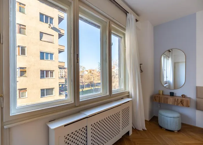 Jp16 Papa Apartament *
