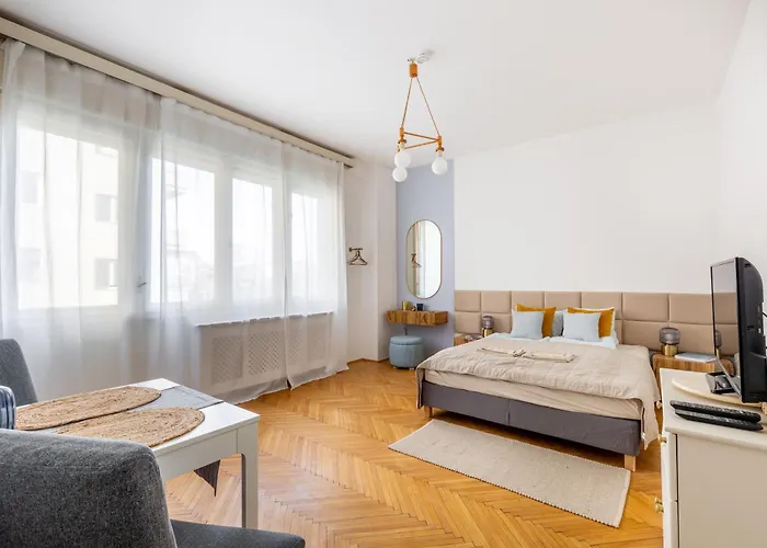 Jp16 Papa Apartament *